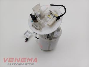 Gebruikte Tank element Pomp Mercedes C Estate (S206) C-300 e 2.0 Turbo Prijs € 149,99 Margeregeling aangeboden door Venema Autoparts