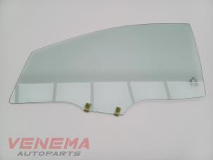 Gebruikte Portierruit 4Deurs links-voor Ford Ka+ 1.2 Ti-VCT Prijs € 49,99 Margeregeling aangeboden door Venema Autoparts