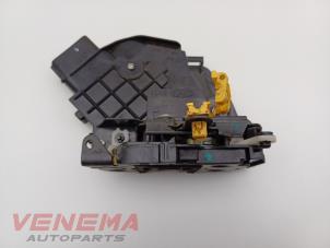 Gebruikte Deurslot Mechaniek 4Deurs links-voor Ford Ka+ 1.2 Ti-VCT Prijs € 49,99 Margeregeling aangeboden door Venema Autoparts