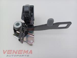 Gebruikte Diversen Mini Mini (F56) 1.5 12V Cooper Prijs € 19,99 Margeregeling aangeboden door Venema Autoparts