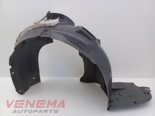 Gebruikte Slijkweerder Skoda Fabia III Combi (NJ5) 1.0 TSI 12V Prijs € 39,99 Margeregeling aangeboden door Venema Autoparts