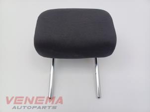 Gebruikte Hoofdsteun Volkswagen Polo VI (AW1) 1.0 TSI 12V Prijs € 29,99 Margeregeling aangeboden door Venema Autoparts