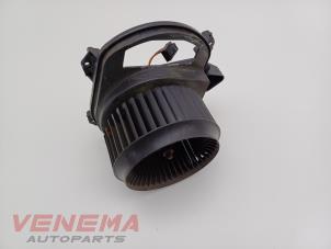 Gebruikte Kachel Ventilatiemotor Mercedes A (W176) 2.0 A-250 Turbo 16V Prijs € 24,99 Margeregeling aangeboden door Venema Autoparts
