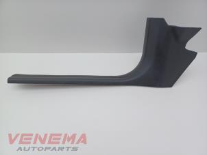 Gebruikte Afdeklijst dorpel links Mercedes A (W176) 2.0 A-250 Turbo 16V Prijs € 29,99 Margeregeling aangeboden door Venema Autoparts