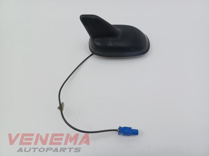 Gebruikte Antenne Volkswagen Beetle (16AB) 1.6 TDI 16V Prijs € 19,99 Margeregeling aangeboden door Venema Autoparts