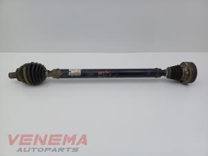 Gebruikte Aandrijfas rechts-voor Volkswagen Beetle (16AB) 1.6 TDI 16V Prijs € 99,99 Margeregeling aangeboden door Venema Autoparts