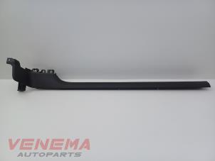 Gebruikte Afdeklijst dorpel links Volkswagen Beetle (16AB) 1.6 TDI 16V Prijs € 29,99 Margeregeling aangeboden door Venema Autoparts