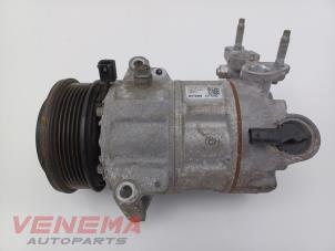 Gebruikte Pomp Airco Ford Fiesta 7 1.0 EcoBoost 12V 100 Prijs € 64,99 Margeregeling aangeboden door Venema Autoparts