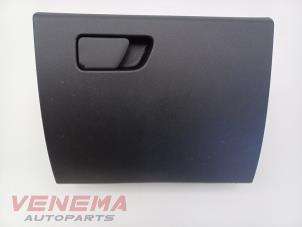 Gebruikte Dashboardkastje Ford Fiesta 7 1.0 EcoBoost 12V 100 Prijs € 39,99 Margeregeling aangeboden door Venema Autoparts