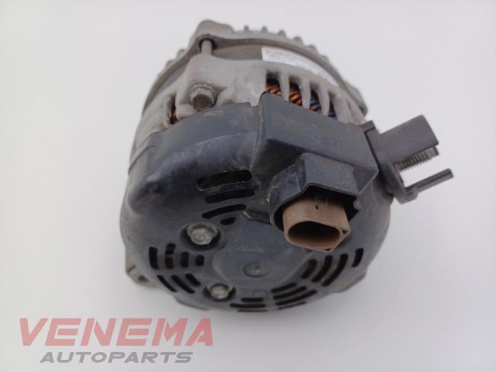 Gebruikte Dynamo Ford Fiesta 7 1.0 EcoBoost 12V 100 Prijs € 29,99 Margeregeling aangeboden door Venema Autoparts