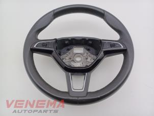 Gebruikte Stuurwiel Skoda Fabia III Combi (NJ5) 1.0 TSI 12V Prijs € 64,99 Margeregeling aangeboden door Venema Autoparts