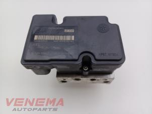 Gebruikte ABS Pomp Ford Fiesta 6 (JA8) 1.6 16V Sport Prijs € 49,99 Margeregeling aangeboden door Venema Autoparts