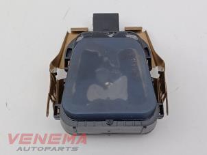 Gebruikte Regensensor Peugeot 208 I (CA/CC/CK/CL) 1.4 16V Prijs € 19,99 Margeregeling aangeboden door Venema Autoparts