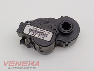 Gebruikte Kachelklep Motor Peugeot 208 I (CA/CC/CK/CL) 1.4 16V Prijs € 29,99 Margeregeling aangeboden door Venema Autoparts