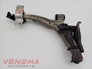 Gebruikte Triangel links-voor Mercedes A (W176) 2.0 A-250 Turbo 16V Prijs € 44,99 Margeregeling aangeboden door Venema Autoparts