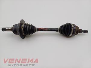 Gebruikte Aandrijfas links-voor Mercedes ML III (166) 3.0 ML-350 BlueTEC V6 24V 4-Matic Prijs € 349,99 Margeregeling aangeboden door Venema Autoparts