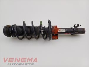 Gebruikte Voorpoot links Skoda Fabia III Combi (NJ5) 1.0 TSI 12V Prijs € 49,99 Margeregeling aangeboden door Venema Autoparts