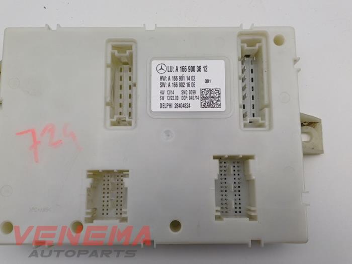 Computer Body Control van een Mercedes-Benz ML III (166) 3.0 ML-350 BlueTEC V6 24V 4-Matic 2015