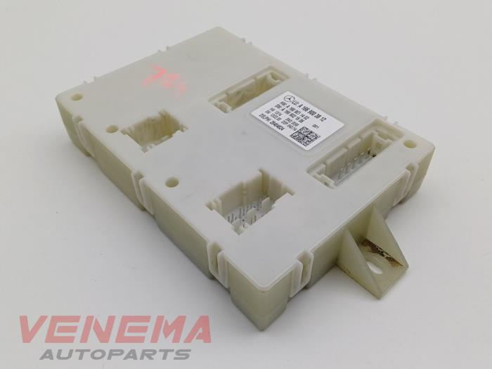 Computer Body Control van een Mercedes-Benz ML III (166) 3.0 ML-350 BlueTEC V6 24V 4-Matic 2015