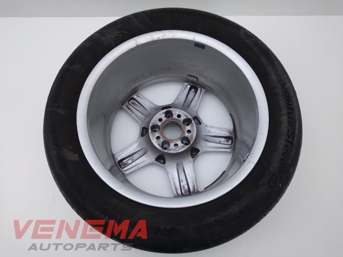 Velgen set + banden van een Mercedes-Benz ML III (166) 3.0 ML-350 BlueTEC V6 24V 4-Matic 2015