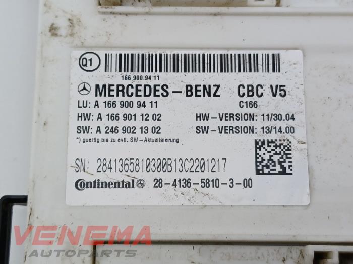 BCM van een Mercedes-Benz ML III (166) 3.0 ML-350 BlueTEC V6 24V 4-Matic 2015