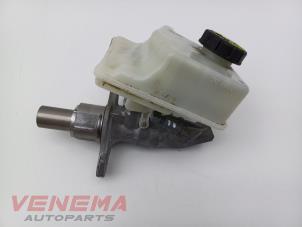 Gebruikte Hoofdremcilinder Mercedes ML III (166) 3.0 ML-350 BlueTEC V6 24V 4-Matic Prijs € 79,99 Margeregeling aangeboden door Venema Autoparts