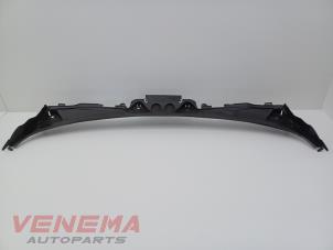 Gebruikte Paravent BMW 3 serie Touring (F31) 320d 2.0 16V Prijs € 29,99 Margeregeling aangeboden door Venema Autoparts