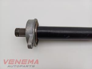 Cardanas van een Mercedes-Benz A (177.0) 1.3 A-180 Turbo 16V 2021