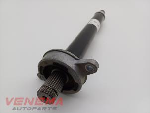 Cardanas van een Mercedes-Benz A (177.0) 1.3 A-180 Turbo 16V 2021