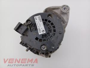 Alternator van een BMW 3 serie Touring (F31) 320d 2.0 16V 2014