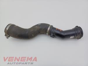 Gebruikte Intercooler Slang BMW 1 serie (F20) 116i 1.6 16V Prijs € 49,99 Margeregeling aangeboden door Venema Autoparts