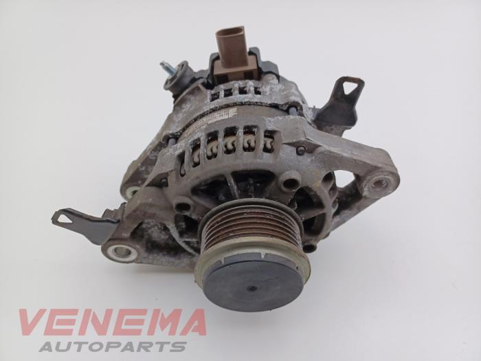 Gebruikte Dynamo Peugeot 108 1.0 12V VVT-i Prijs € 49,99 Margeregeling aangeboden door Venema Autoparts