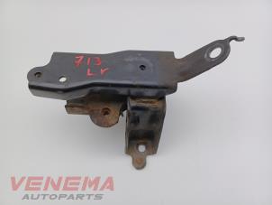 Gebruikte Motorsteun Peugeot 108 1.0 12V VVT-i Prijs € 49,99 Margeregeling aangeboden door Venema Autoparts