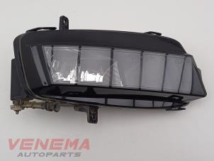 Gebruikte Mistlamp rechts-voor Volkswagen Golf VII Variant (AUVV) 1.4 TGI 16V Prijs € 29,99 Margeregeling aangeboden door Venema Autoparts