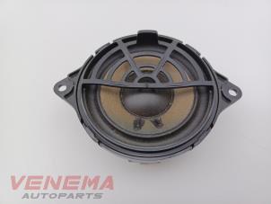 Gebruikte Luidspreker Audi A5 Cabrio (F57/F5E) 3.0 TDI V6 24V Quattro Prijs € 19,99 Margeregeling aangeboden door Venema Autoparts