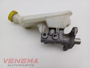 Gebruikte Hoofdremcilinder Peugeot 208 I (CA/CC/CK/CL) 1.4 16V Prijs € 24,99 Margeregeling aangeboden door Venema Autoparts