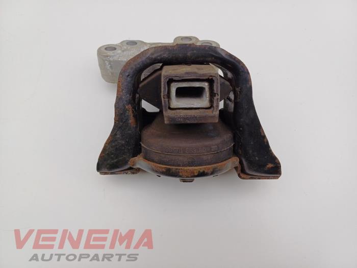 Gebruikte Motorrubber Peugeot 208 I (CA/CC/CK/CL) 1.4 16V Prijs € 9,99 Margeregeling aangeboden door Venema Autoparts