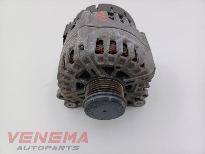 Gebruikte Dynamo Audi A5 Cabrio (F57/F5E) 3.0 TDI V6 24V Quattro Prijs € 79,99 Margeregeling aangeboden door Venema Autoparts