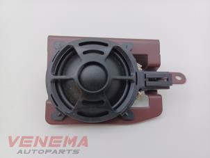 Gebruikte Luidspreker Audi A5 Cabrio (F57/F5E) 3.0 TDI V6 24V Quattro Prijs € 19,99 Margeregeling aangeboden door Venema Autoparts