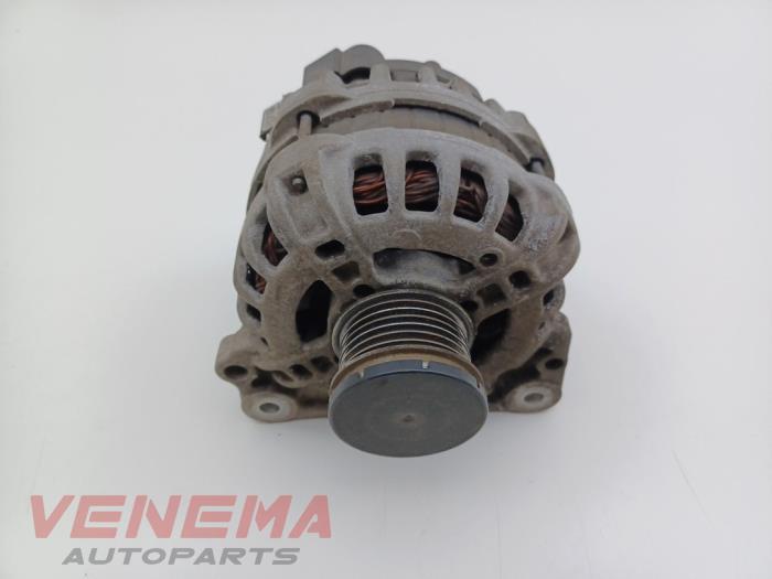 Gebruikte Dynamo Volkswagen Up! (121) 1.0 12V 60 Prijs € 14,99 Margeregeling aangeboden door Venema Autoparts