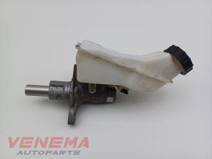 Gebruikte Hoofdremcilinder Ford Ka+ 1.2 Ti-VCT Prijs € 49,99 Margeregeling aangeboden door Venema Autoparts