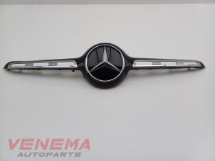 Gebruikte Grille Mercedes GLA (H247) 1.3 200 Turbo 16V Prijs € 99,99 Margeregeling aangeboden door Venema Autoparts