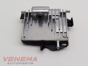 Gebruikte Camera voorzijde Mercedes GLA (H247) 1.3 200 Turbo 16V Prijs € 174,99 Margeregeling aangeboden door Venema Autoparts