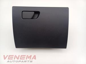 Gebruikte Dashboardkastje Ford Fiesta 7 1.0 EcoBoost 12V Prijs € 39,99 Margeregeling aangeboden door Venema Autoparts