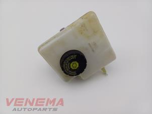 Gebruikte Hoofdremcilinder Mini Coupe (R58) 1.6 16V Cooper Prijs € 19,99 Margeregeling aangeboden door Venema Autoparts