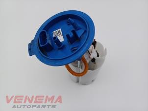Gebruikte Tank element Pomp Skoda Karoq 1.0 TSI 12V Prijs € 14,99 Margeregeling aangeboden door Venema Autoparts