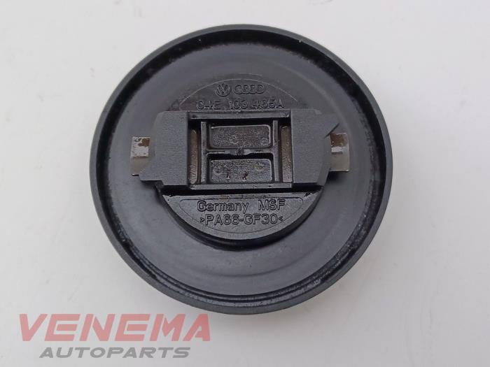 Oliedop van een Skoda Karoq 1.0 TSI 12V 2020