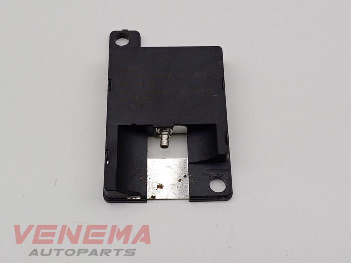 Gebruikte Antenne bluetooth Mini Coupe (R58) 1.6 16V Cooper Prijs € 9,99 Margeregeling aangeboden door Venema Autoparts