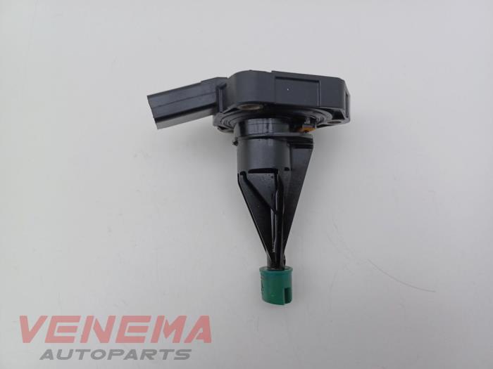 Gebruikte Oliepeil sensor Skoda Karoq 1.0 TSI 12V Prijs € 24,99 Margeregeling aangeboden door Venema Autoparts