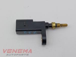 Gebruikte Temperatuursensor Motor Skoda Karoq 1.0 TSI 12V Prijs € 9,99 Margeregeling aangeboden door Venema Autoparts